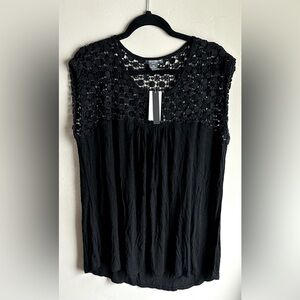 NWT Chelsea & Theodore Women’s